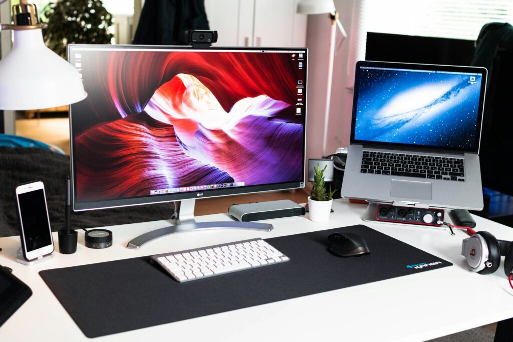 desk accessories